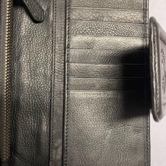 Lucas Slim Leather Wallet from AMERICAN LEATHER CO. - Picture 6 of 7